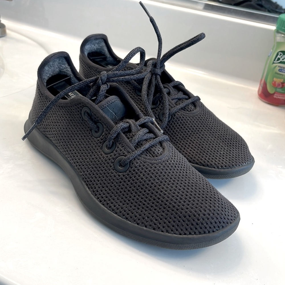 Allbirds Tree Runners Size 9 Excellent Condition Gray